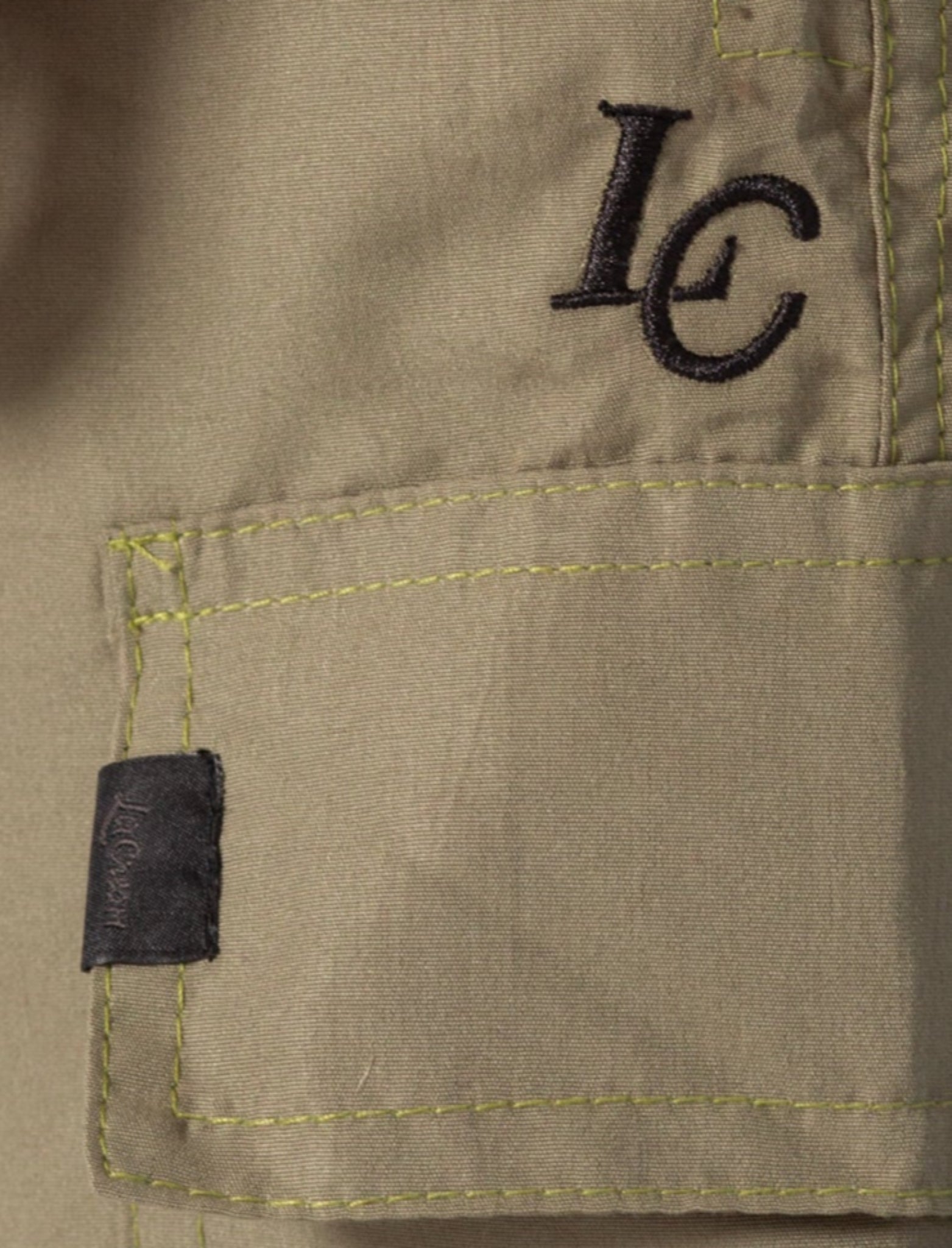 Bermuda tactel - Essencials (bege)